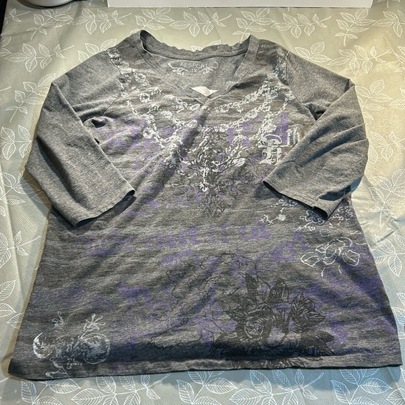 Aesport Tops - Ladies Aesport T-Shirt.